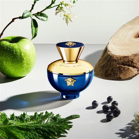 versace pour femme dylan blue nuoc hoa|Nước hoa Versace Dylan Blue pour femme .